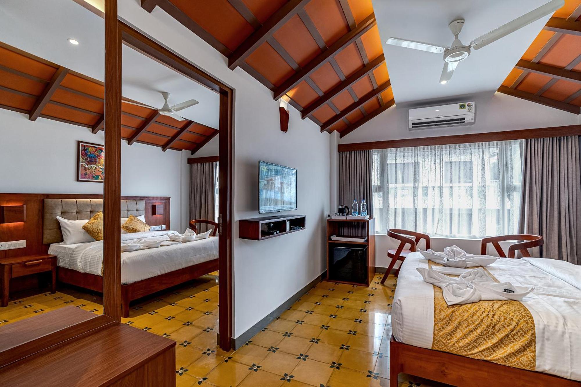 فندق Palcastle Regency بلكاد المظهر الخارجي الصورة