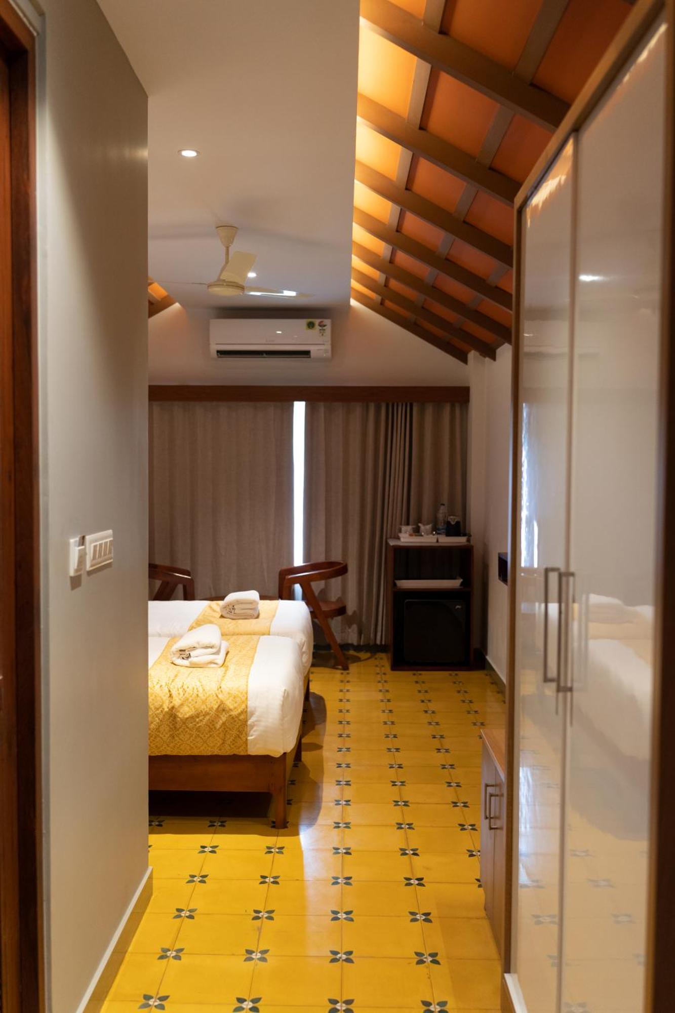 فندق Palcastle Regency بلكاد المظهر الخارجي الصورة